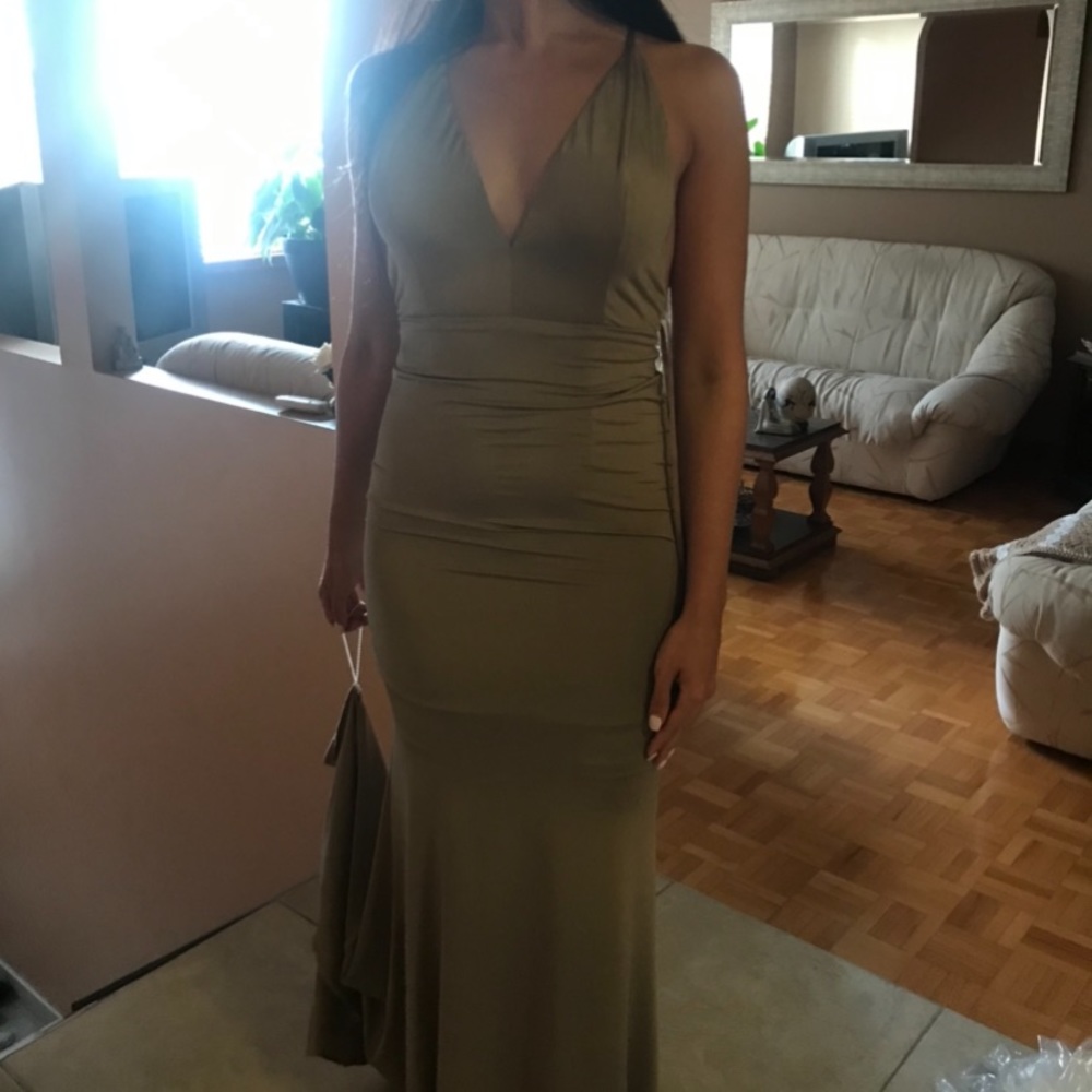 Champagne evening gown - Picture 3 of 3